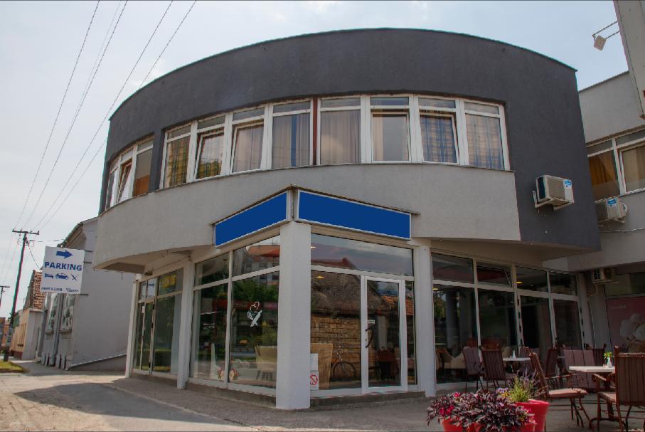 סובוטיקה Guesthouse Night&Day מראה חיצוני תמונה