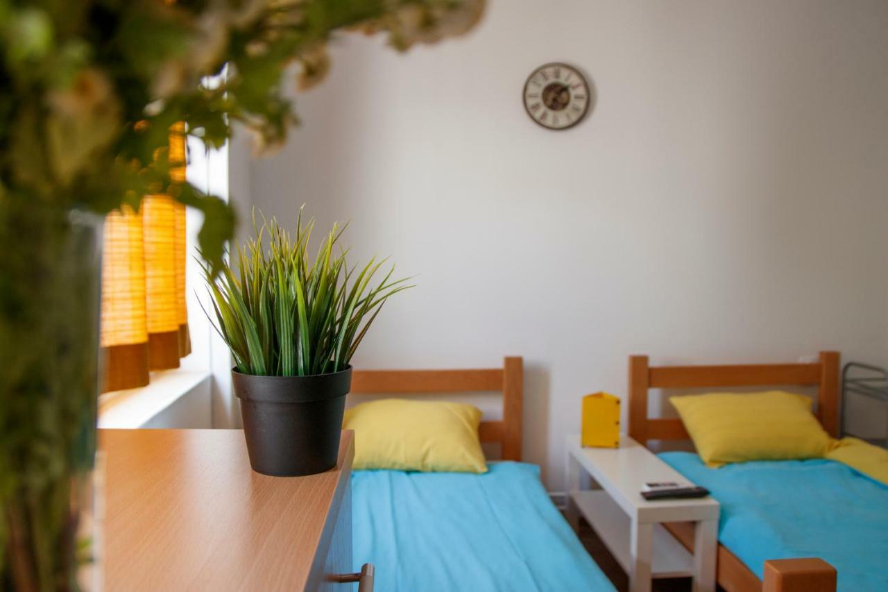 סובוטיקה Guesthouse Night&Day מראה חיצוני תמונה